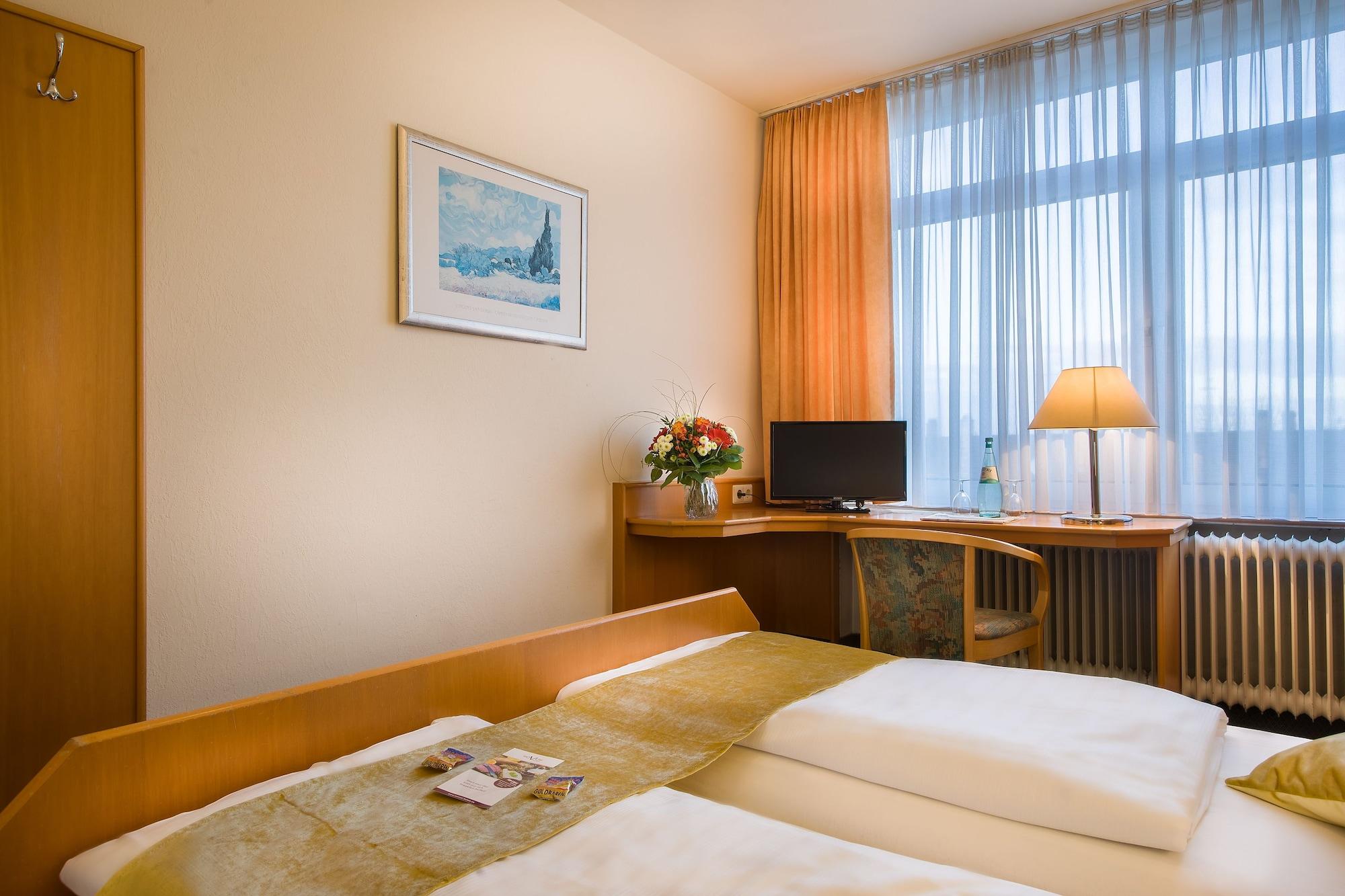 Scope Hotel Greif Karlsruhe Buitenkant foto