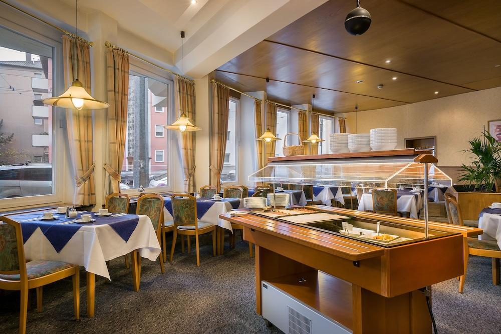 Scope Hotel Greif Karlsruhe Buitenkant foto